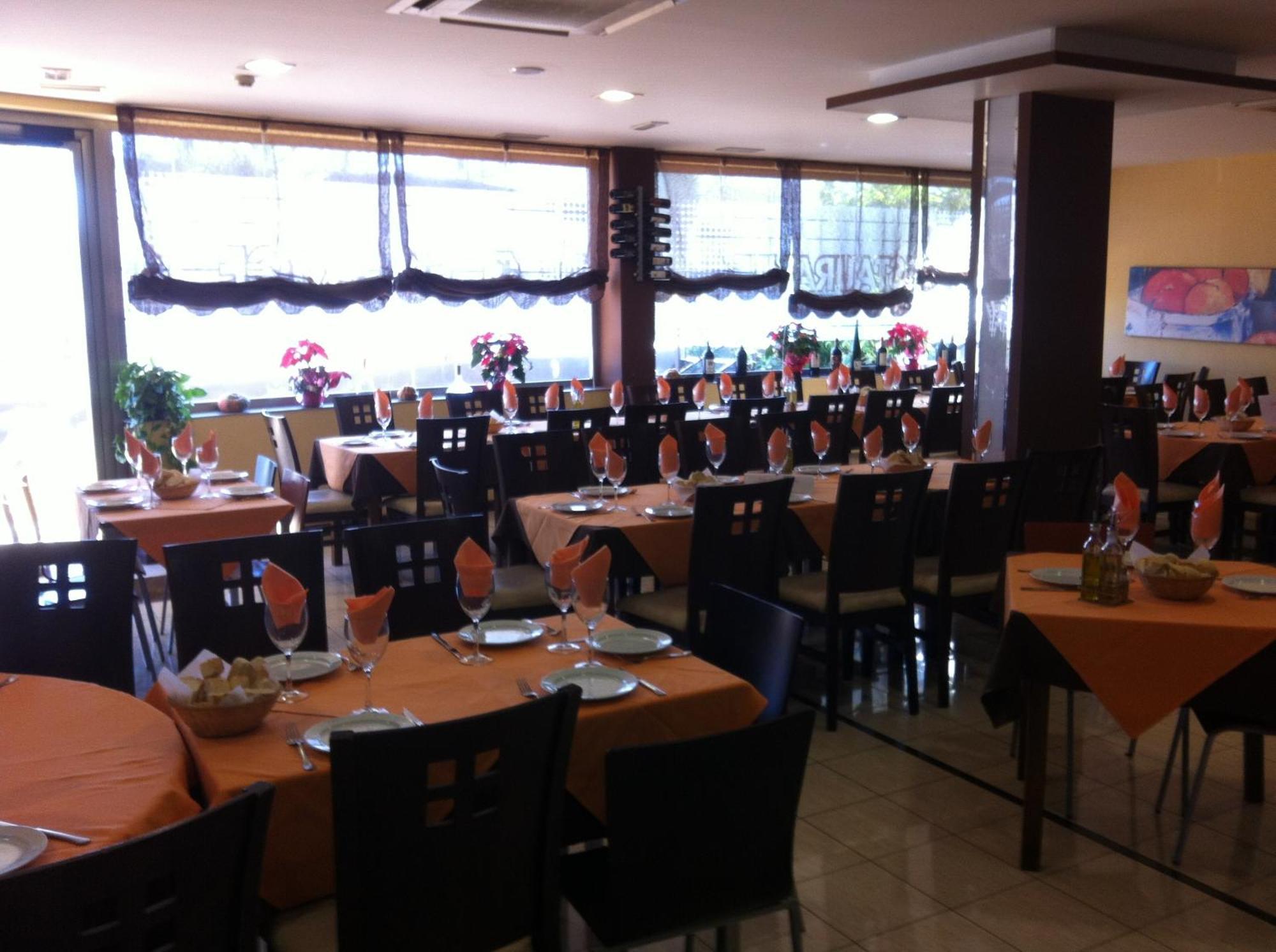 Hotel El Cruce Moraleda Moraleda De Zafayona Dış mekan fotoğraf